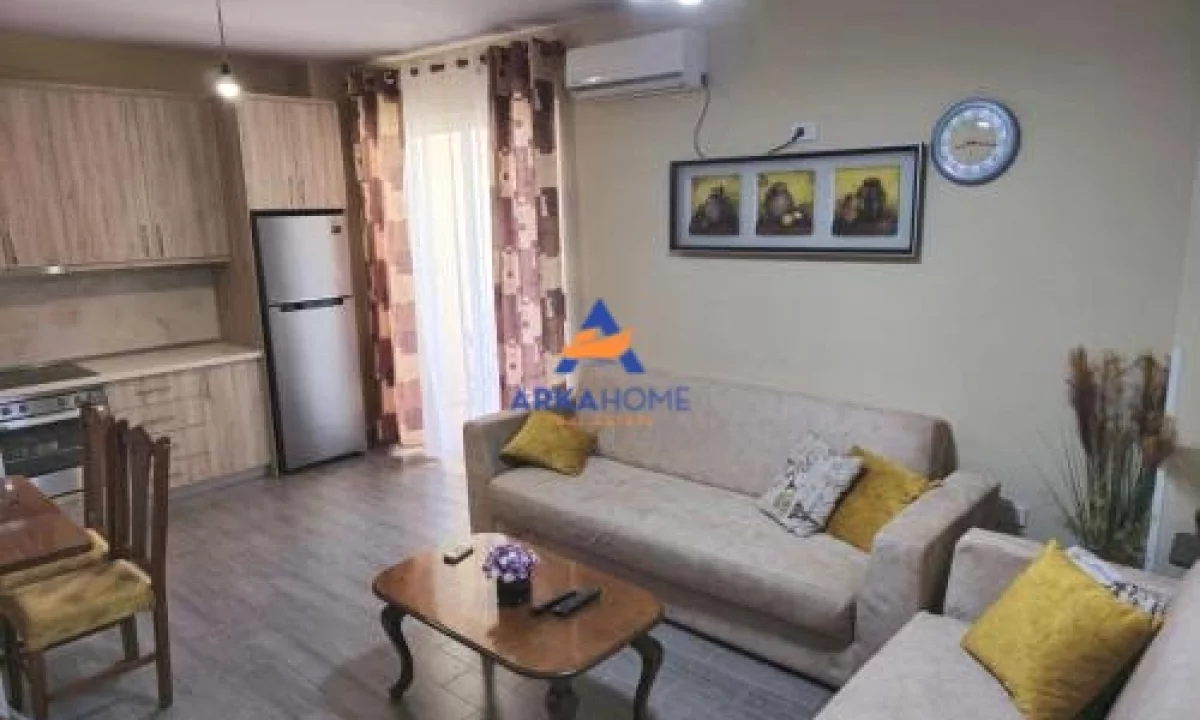 Shtepi me qera Apartament ne Tirane, 1+1, Mobilimi E mobiluar, Pagesa 482  Euro.