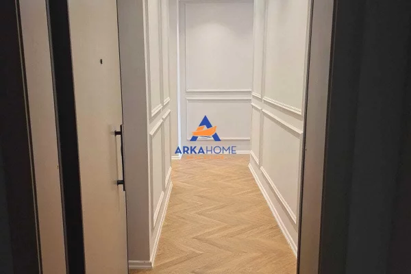 Shtepi me qera Apartament ne Tirane, 2+1, Mobilimi Bosh, pa mobiluar, Pagesa 1,000  Euro.