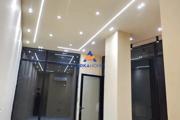 Ambient biznesi me qera 1+1 ne Tirane - 1,020 Euro