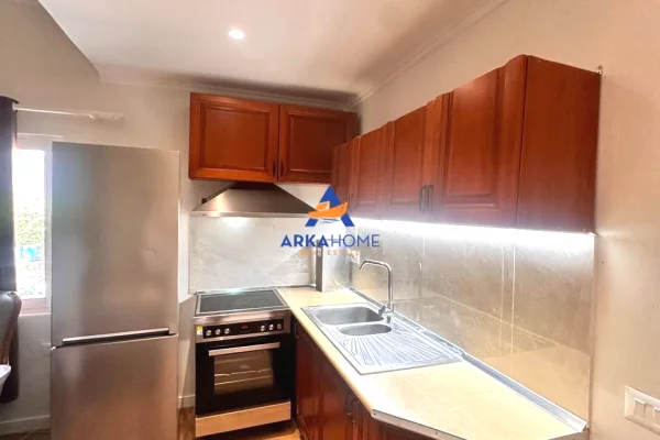 Shtepi me qera Apartament ne Tirane, 1+1, Mobilimi E mobiluar, Pagesa 375  Euro.