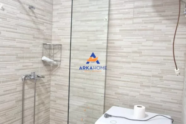 Shtepi me qera Apartament ne Tirane, 1+1, Mobilimi E mobiluar, Pagesa 537  Euro.