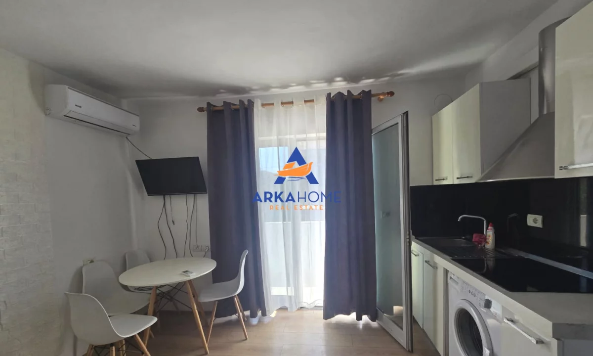 Shtepi me qera Apartament ne Tirane, Garsoniere, Mobilimi E mobiluar, Pagesa 472  Euro.