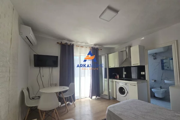 Shtepi me qera Apartament ne Tirane, Garsoniere, Mobilimi E mobiluar, Pagesa 472  Euro.