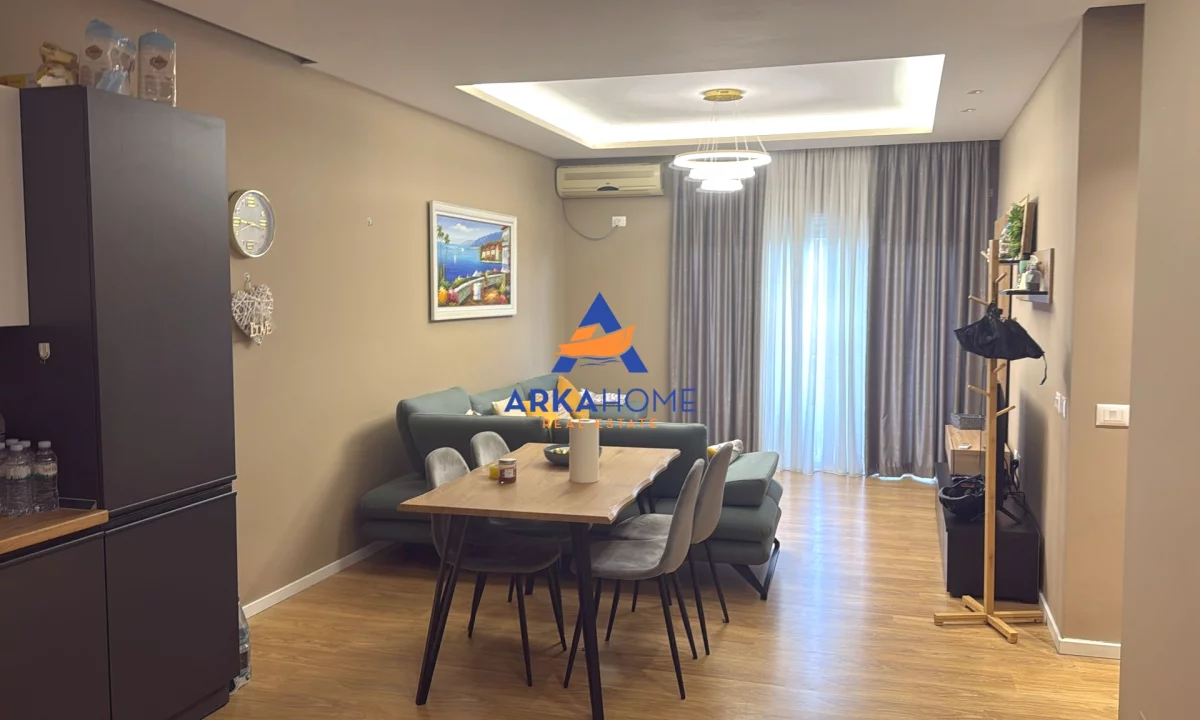 Shtepi me qera Apartament ne Tirane, 2+1, Mobilimi E mobiluar, Pagesa 800  Euro.