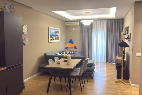 JEPET APARTAMENT 2+1+BALLKON ME QERA "KOPSHTI ZOLOGJIK" 800 EURO