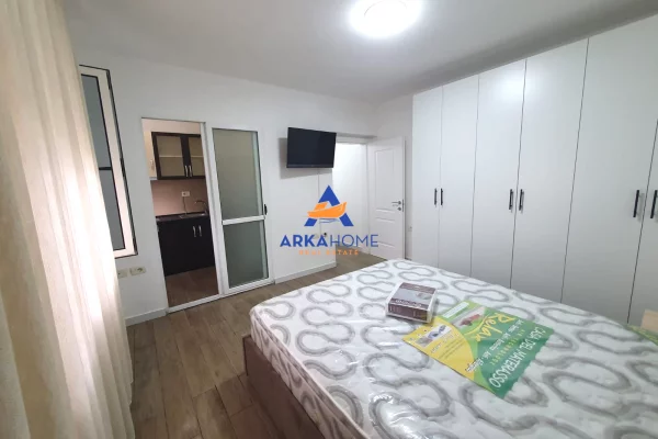 Shtepi me qera Apartament ne Tirane, Garsoniere, Mobilimi E mobiluar, Pagesa 483  Euro.