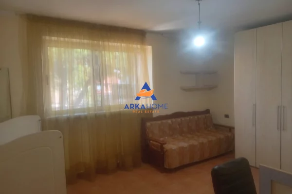 Shtepi me qera Apartament ne Tirane, 2+1, Mobilimi E mobiluar, Pagesa 644  Euro.