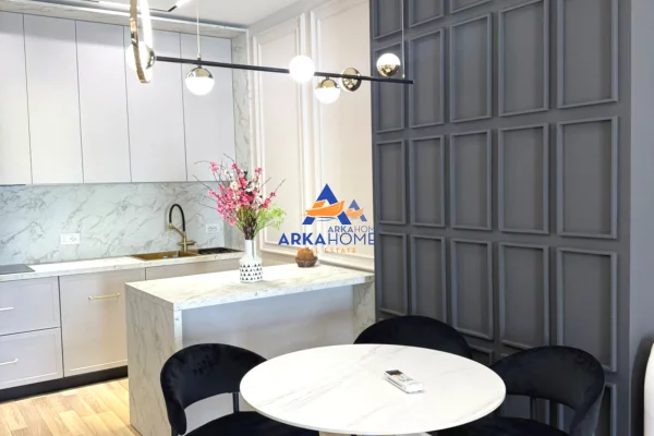Shtepi me qera Apartament ne Tirane, 2+1, Mobilimi E mobiluar, Pagesa 1,074  Euro.