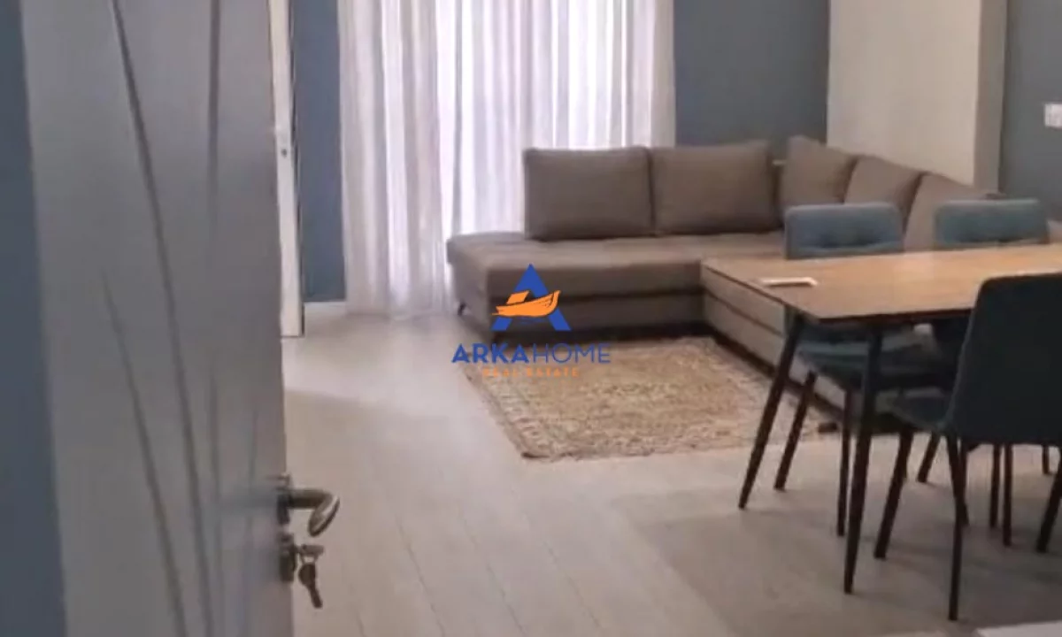 Shtepi me qera Apartament ne Tirane, 1+1, Mobilimi E mobiluar, Pagesa 698  Euro.