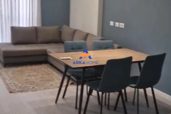 Shtepi me qera Apartament ne Tirane, 1+1, Mobilimi E mobiluar, Pagesa 698  Euro.