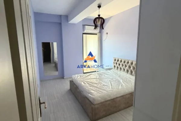 Shtepi me qera Apartament ne Tirane, 1+1, Mobilimi E mobiluar, Pagesa 500  Euro.