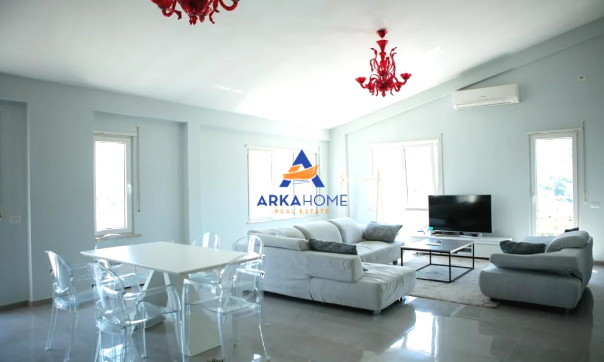 Penthouse (panoramic top floor) for sale in Tirana 3+1, Furnished