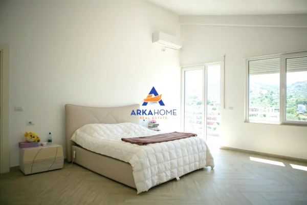 Penthouse (panoramic top floor) for sale in Tirana 3+1, Furnished