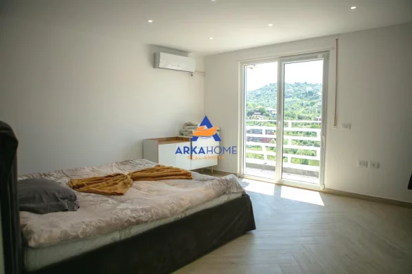 Penthouse (panoramic top floor) for sale in Tirana 3+1, Furnished