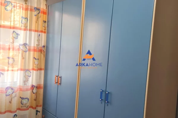 Shtepi me qera Apartament ne Tirane, 3+1, Mobilimi E mobiluar, Pagesa 805  Euro.