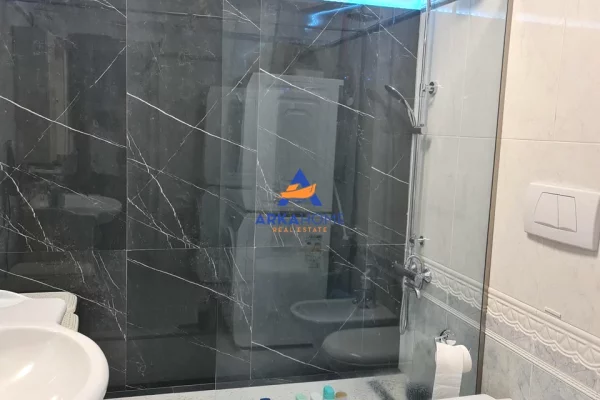 Shtepi me qera Apartament ne Tirane, 3+1, Mobilimi E mobiluar, Pagesa 805  Euro.