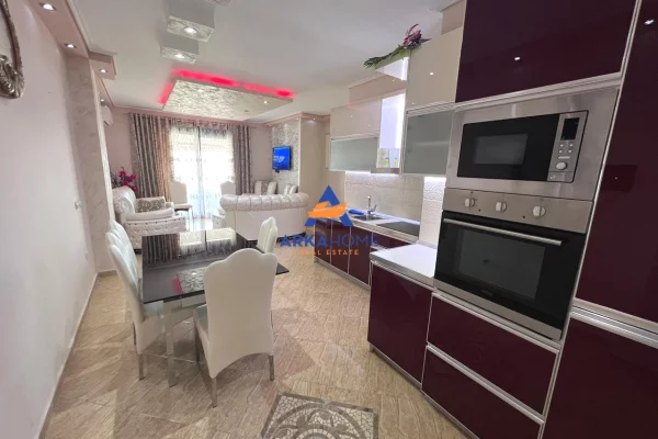 Shtepi me qera Apartament ne Durres, 2+1, Mobilimi E mobiluar, Pagesa 500  Euro.