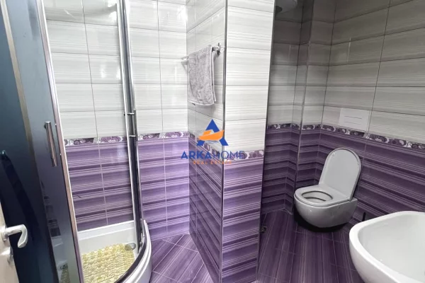 Shtepi me qera Apartament ne Durres, 2+1, Mobilimi E mobiluar, Pagesa 500  Euro.