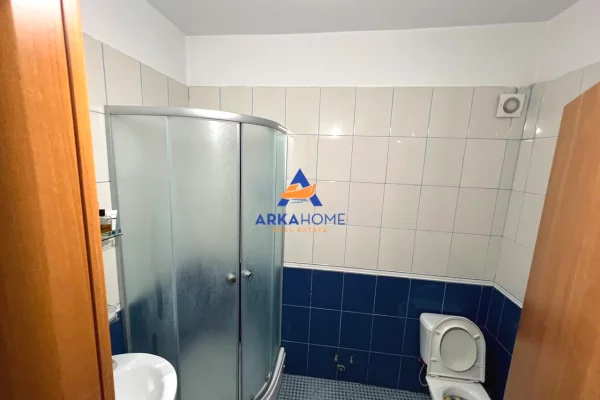 Shtepi ne shitje Apartament ne Tirane, 2+1, Mobilimi E mobiluar, Pagesa 193,340  Euro.