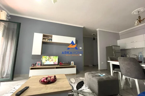 Shtepi me qera Apartament ne Tirane, 1+1, Mobilimi E mobiluar, Pagesa 537  Euro.