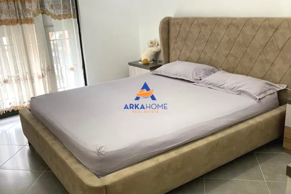 Shtepi me qera Apartament ne Tirane, 1+1, Mobilimi E mobiluar, Pagesa 537  Euro.