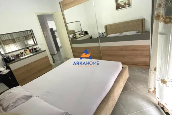 Shtepi me qera Apartament ne Tirane, 1+1, Mobilimi E mobiluar, Pagesa 537  Euro.