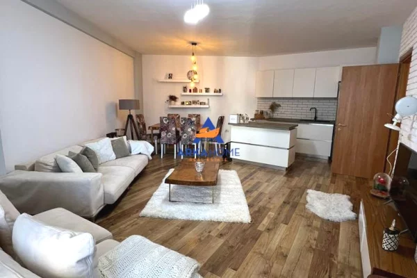 Shtepi me qera Apartament ne Tirane, 1+1, Mobilimi E mobiluar, Pagesa 590  Euro.