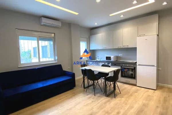 Shtepi me qera Apartament ne Tirane, 1+1, Mobilimi E mobiluar, Pagesa 590  Euro.