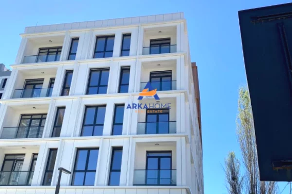 Shtepi me qera 1+1 ne Tirane - 150,000 Euro