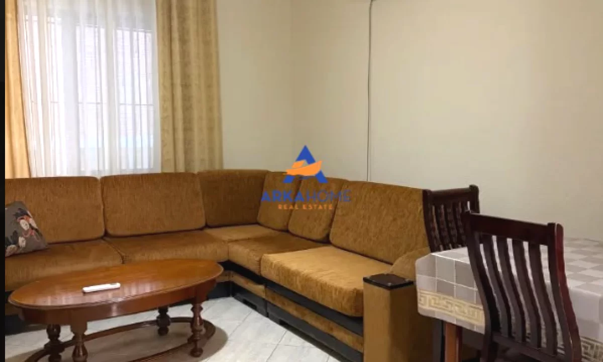 Shtepi me qera Apartament ne Tirane, 2+1, Mobilimi E mobiluar, Pagesa 450  Euro.