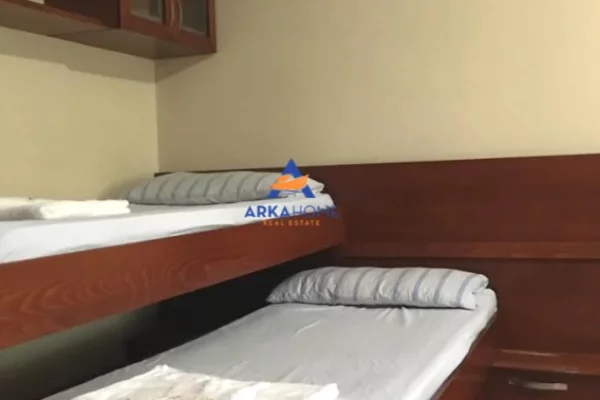Shtepi me qera Apartament ne Tirane, 2+1, Mobilimi E mobiluar, Pagesa 643  Euro.