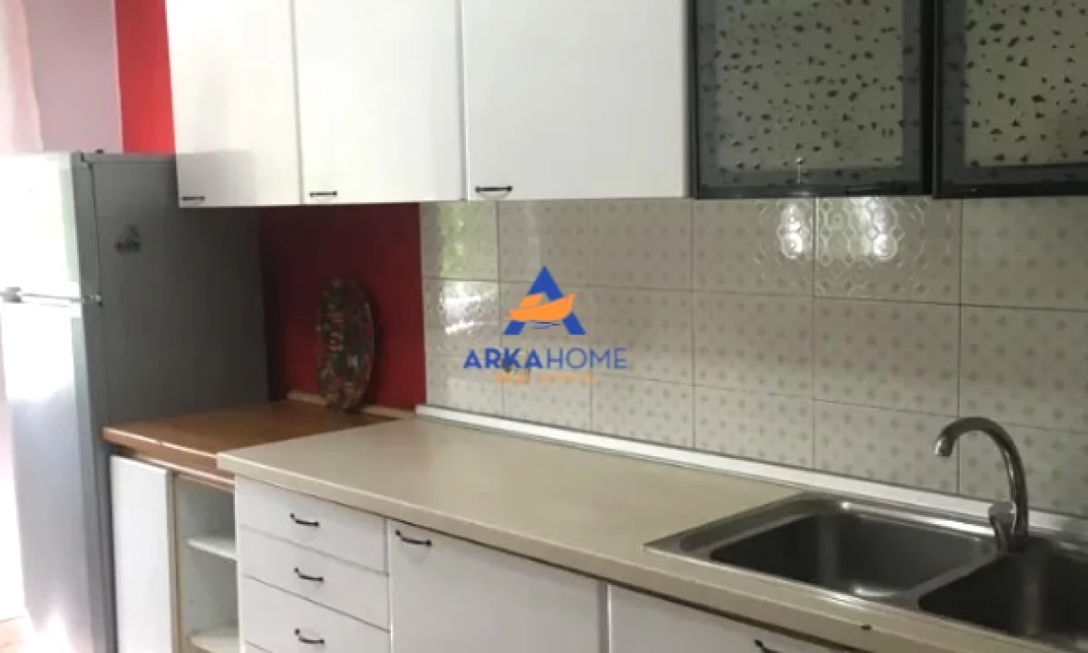 Shtepi me qera Apartament ne Tirane, 2+1, Mobilimi E mobiluar, Pagesa 643  Euro.