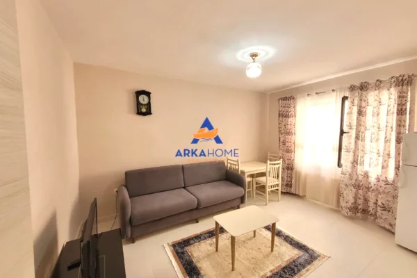 Shtepi me qera 2+1 ne Tirane - 650 Euro