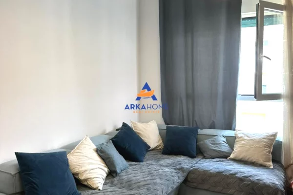 Shtepi me qera Apartament ne Tirane, 2+1, Mobilimi E mobiluar, Pagesa 590  Euro.