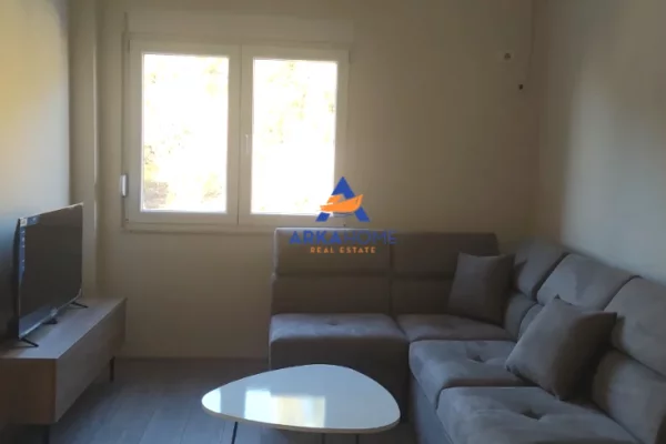 JEPET APARTAMENT 1+1 ME QERA "SHKOZE" 350 EURO