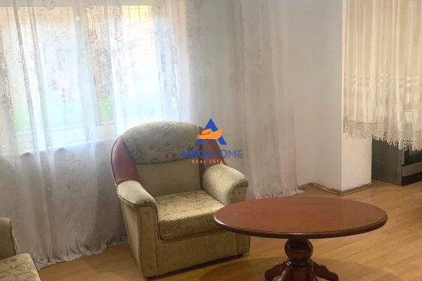 Appartamento in affitto a Tirana 1+1, Arredato