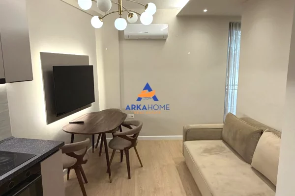 JEPET APARTAMENT ME QERA 1+1+BALLKON "MATERNITETI I RI" 50000 LEKE