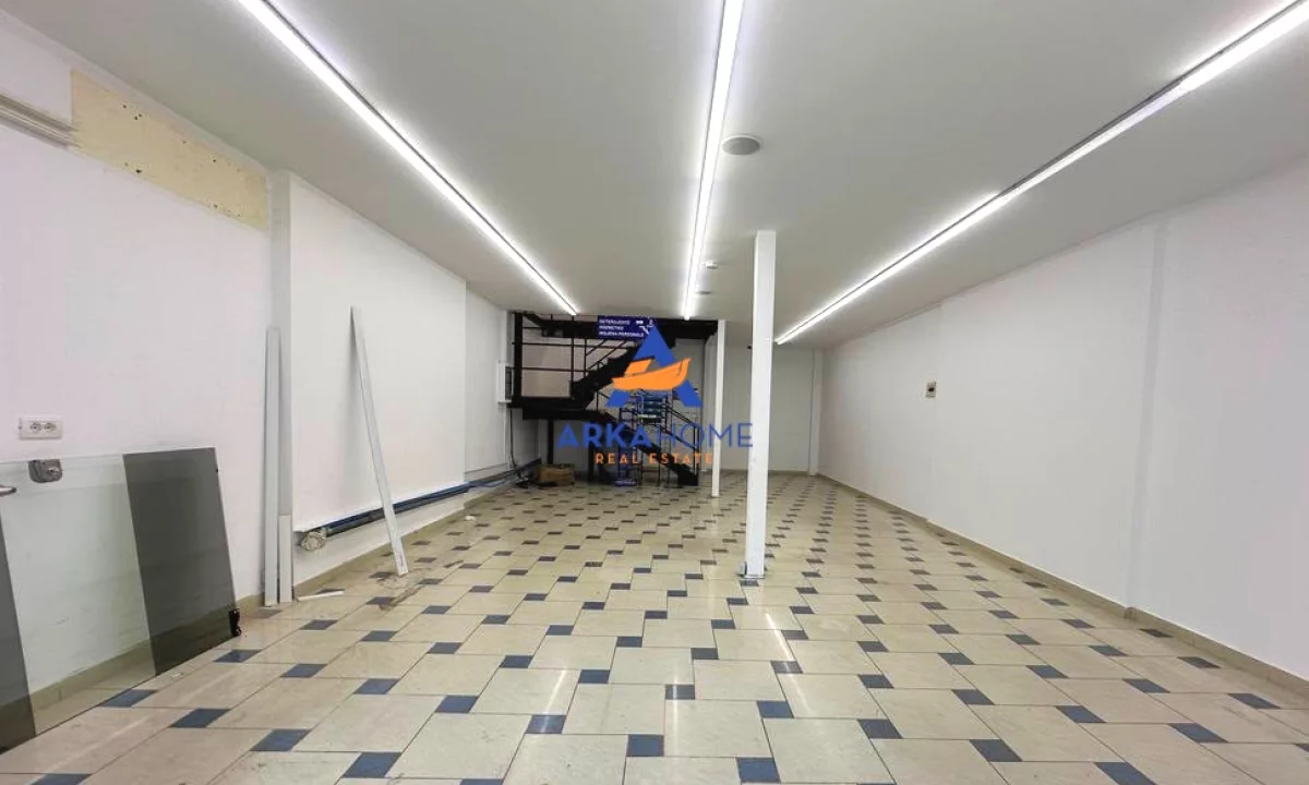 JEPET AMBIENT BIZNESI/DYQAN DUBLEX 135M2 ME QERA "RRUGA ISLAM ALLA, PRANE MYSLYM SHYRIT" 150000 LEKE