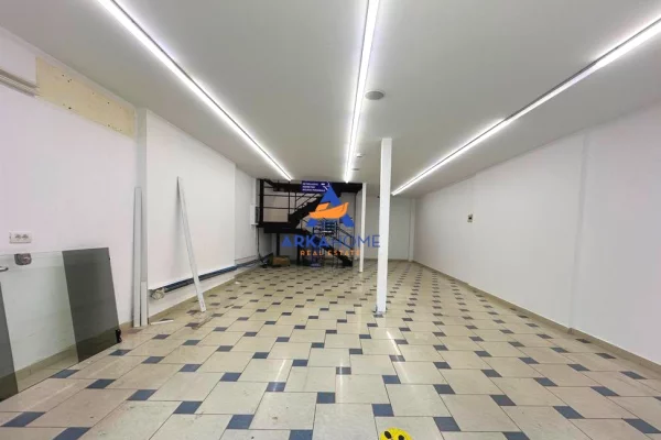 Business Property for Rent 1+1 in Tirana - 1,609 Euro