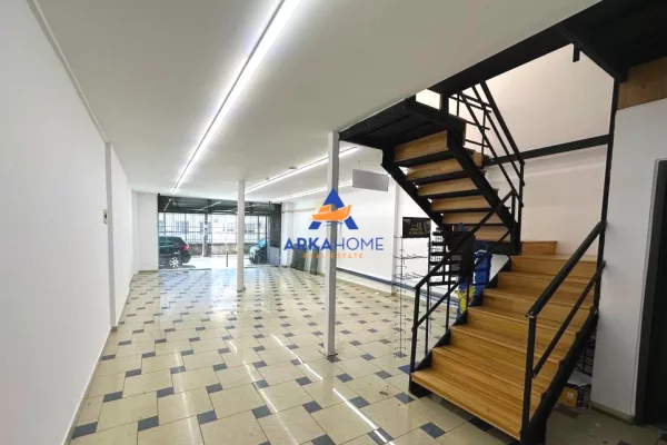 JEPET AMBIENT BIZNESI/DYQAN DUBLEX 135M2 ME QERA "RRUGA ISLAM ALLA, PRANE MYSLYM SHYRIT" 150000 LEKE