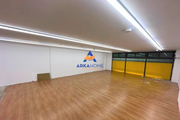 JEPET AMBIENT BIZNESI/DYQAN DUBLEX 135M2 ME QERA "RRUGA ISLAM ALLA, PRANE MYSLYM SHYRIT" 150000 LEKE