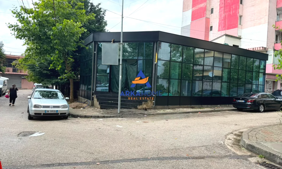 JEPET ME QERA AMBIENT BIZNESI 140M2 