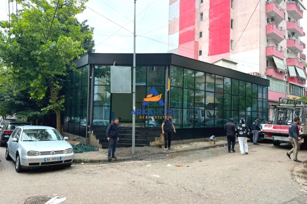 Business Property for Rent 1+1 in Tirana - 1,072 Euro