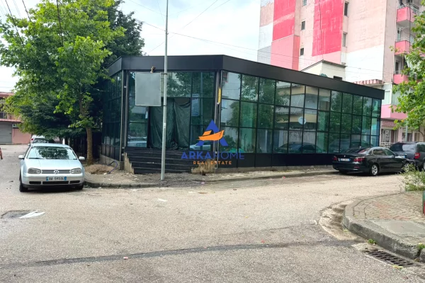 JEPET ME QERA AMBIENT BIZNESI 140M2 "FUSHE-KRUJE" 100000 LEKE