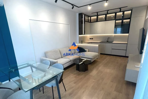 JEPET APARTAMENT ME QERA 1+1+BALLKON "PORCELAN, KOMPLEKSI ERLI" 80.000 LEKE