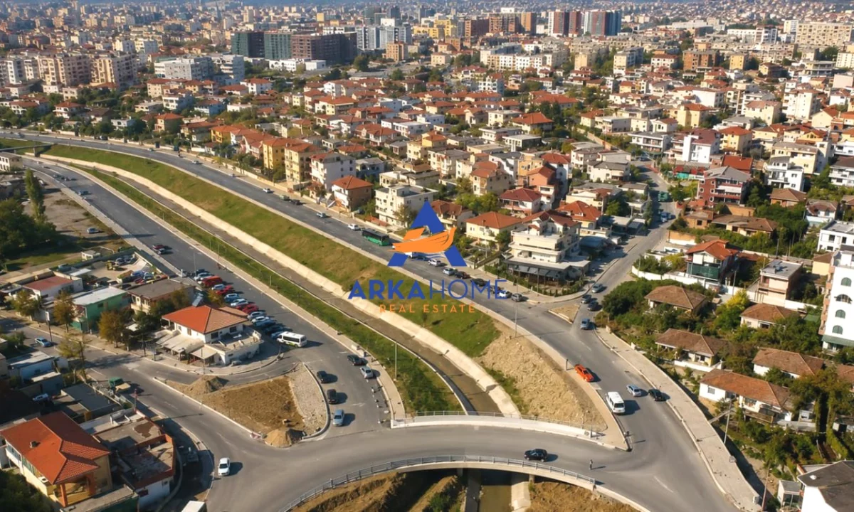 SHITET TOKE 630M2 "ALI DEMI, SHKOZE" 189.000 EURO