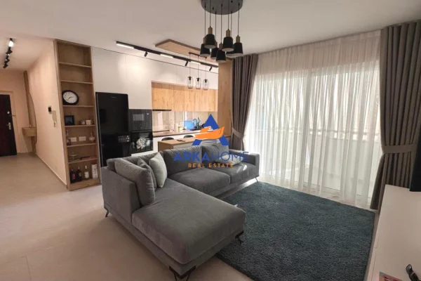 JEPET APARTMENT ME QERA 1+1+BALLKON "MYSLYM SHYRI" 750 EURO