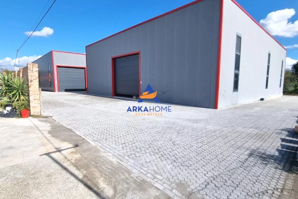 Ambient biznesi me qera 1+1 ne Tirane - 2,148 Euro
