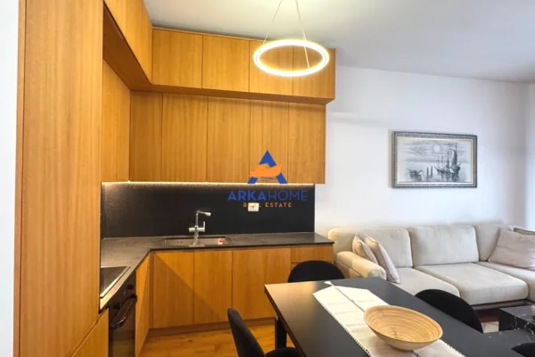 Shtepi me qera Apartament ne Tirane, 2+1, Mobilimi E mobiluar, Pagesa 1,200  Euro.