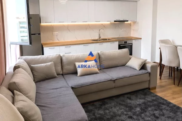 JEPET APARTMENT ME QERA 1+1+BALLKON "RRUGA 5 MAJI" 50.000 LEKE